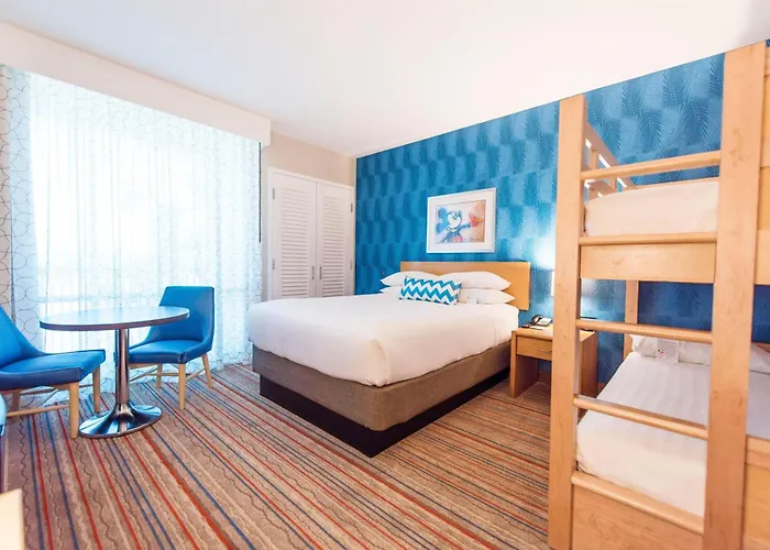 Howard Johnson By Wyndham Anaheim Hotel And Water Playground